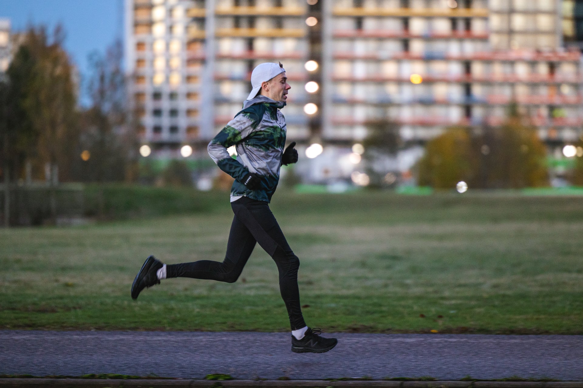 Peruskest vyys harjoittelu Juoksijan Kunnon Rakentaja Run Revolution